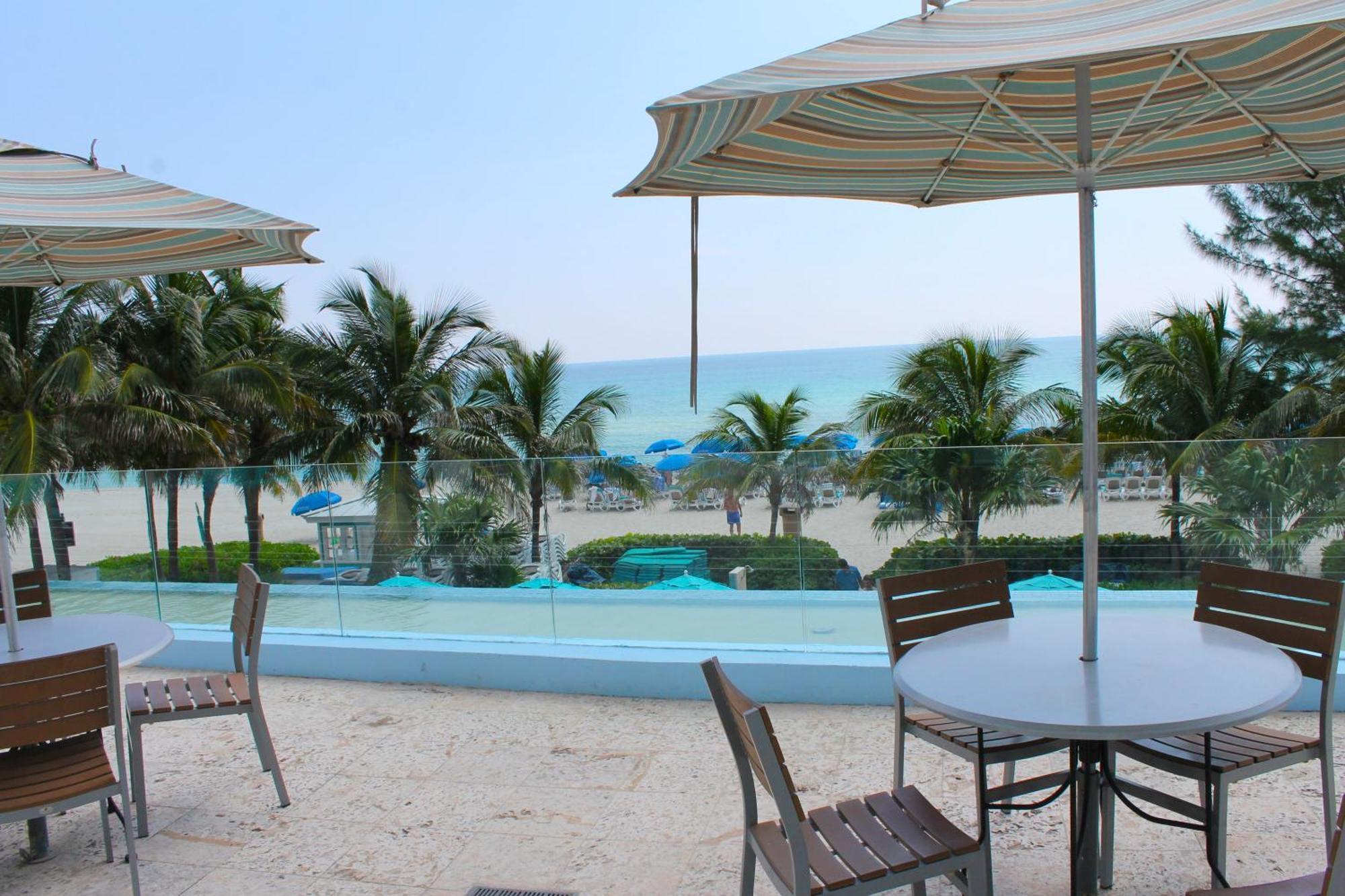 סאני איילס ביץ' Marenas Beach Resort מראה חיצוני תמונה
